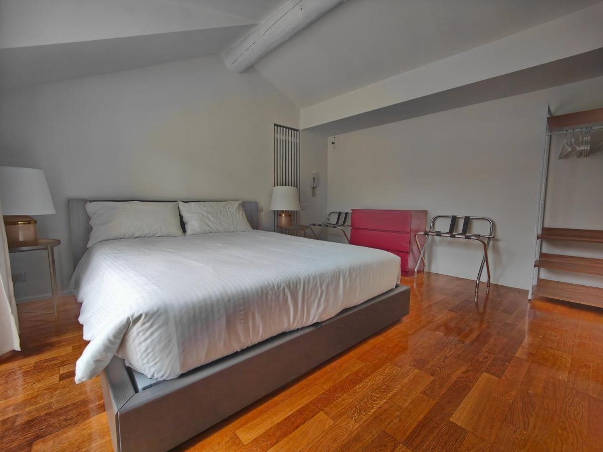Crocetta - Design Apartment With Terrace Милано Екстериор снимка